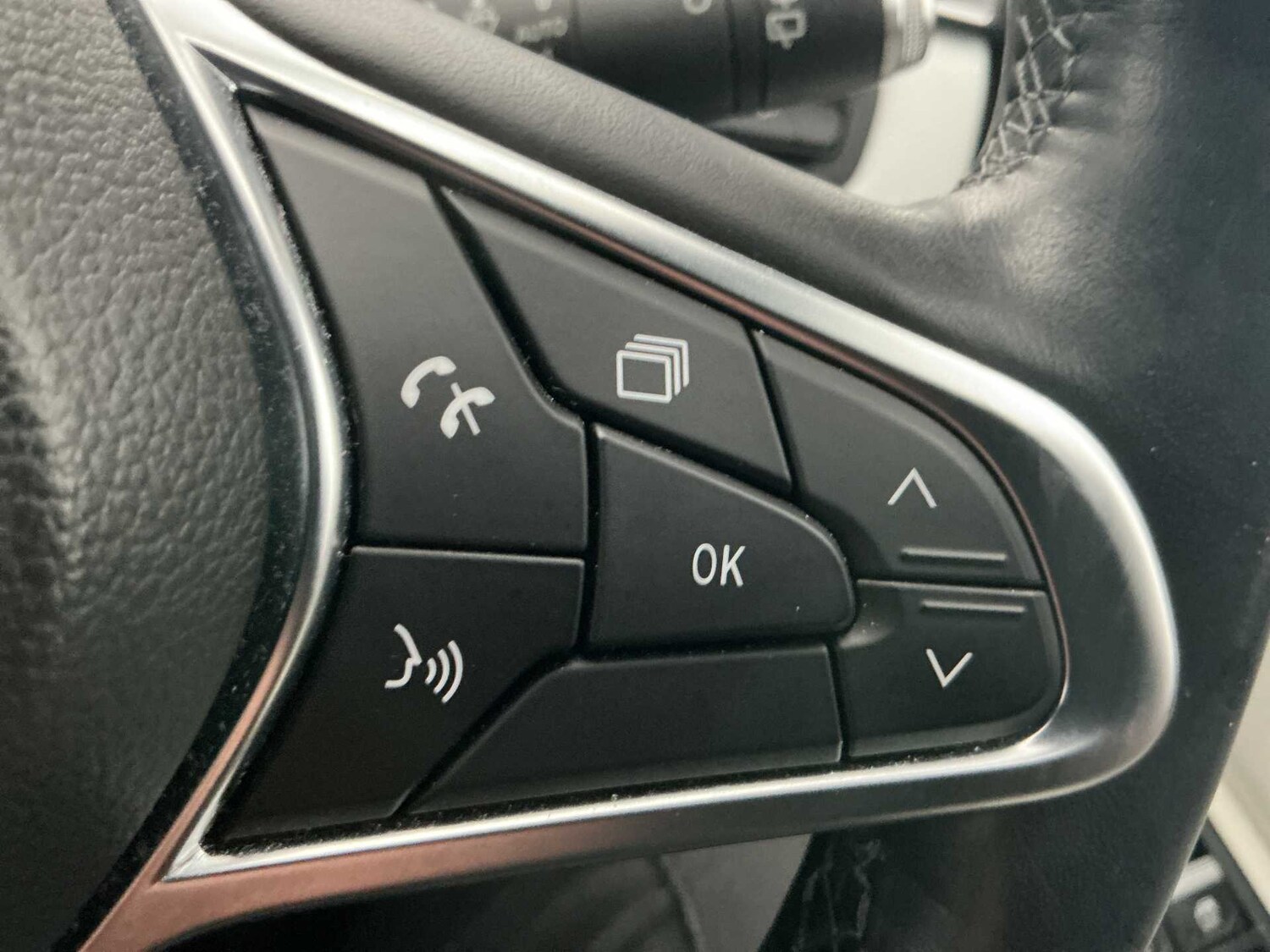 Used Renault Clio 2020 for sale - 76477317: Photo 23