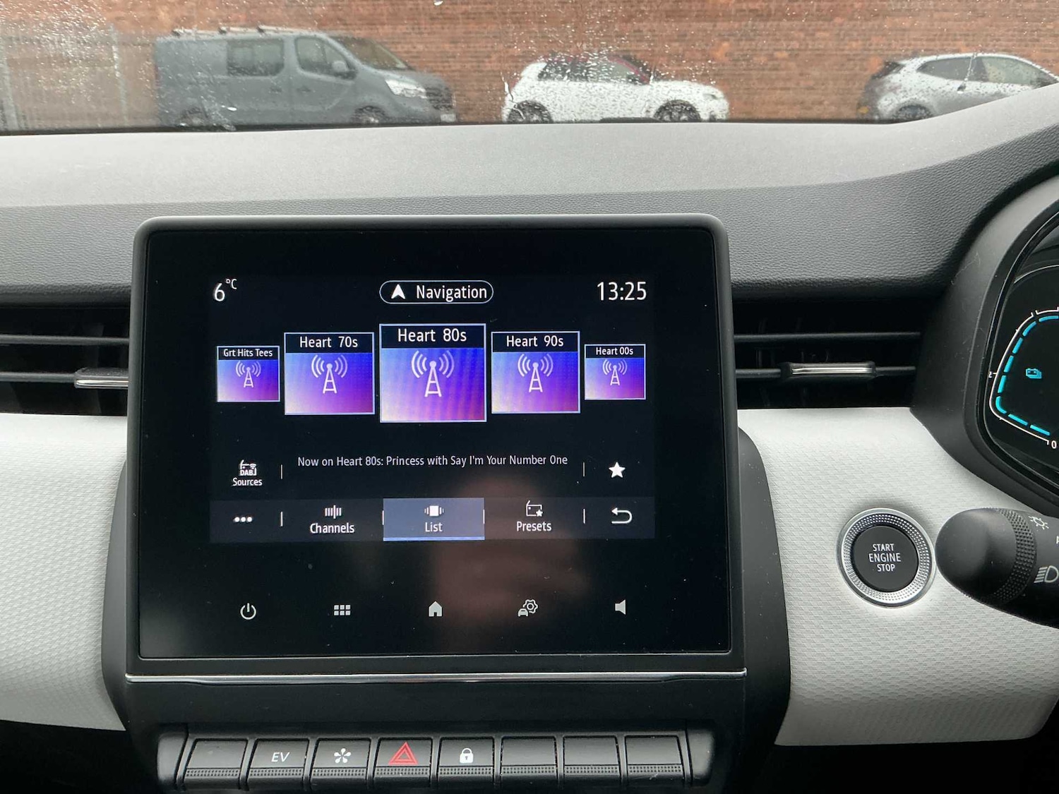 Used Renault Clio 2023 for sale - 77888678: Photo 10