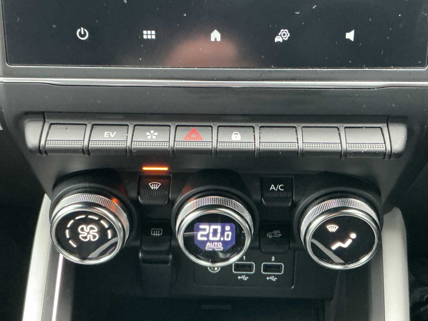 Used Renault Clio 2023 for sale - 77888678: Photo 11