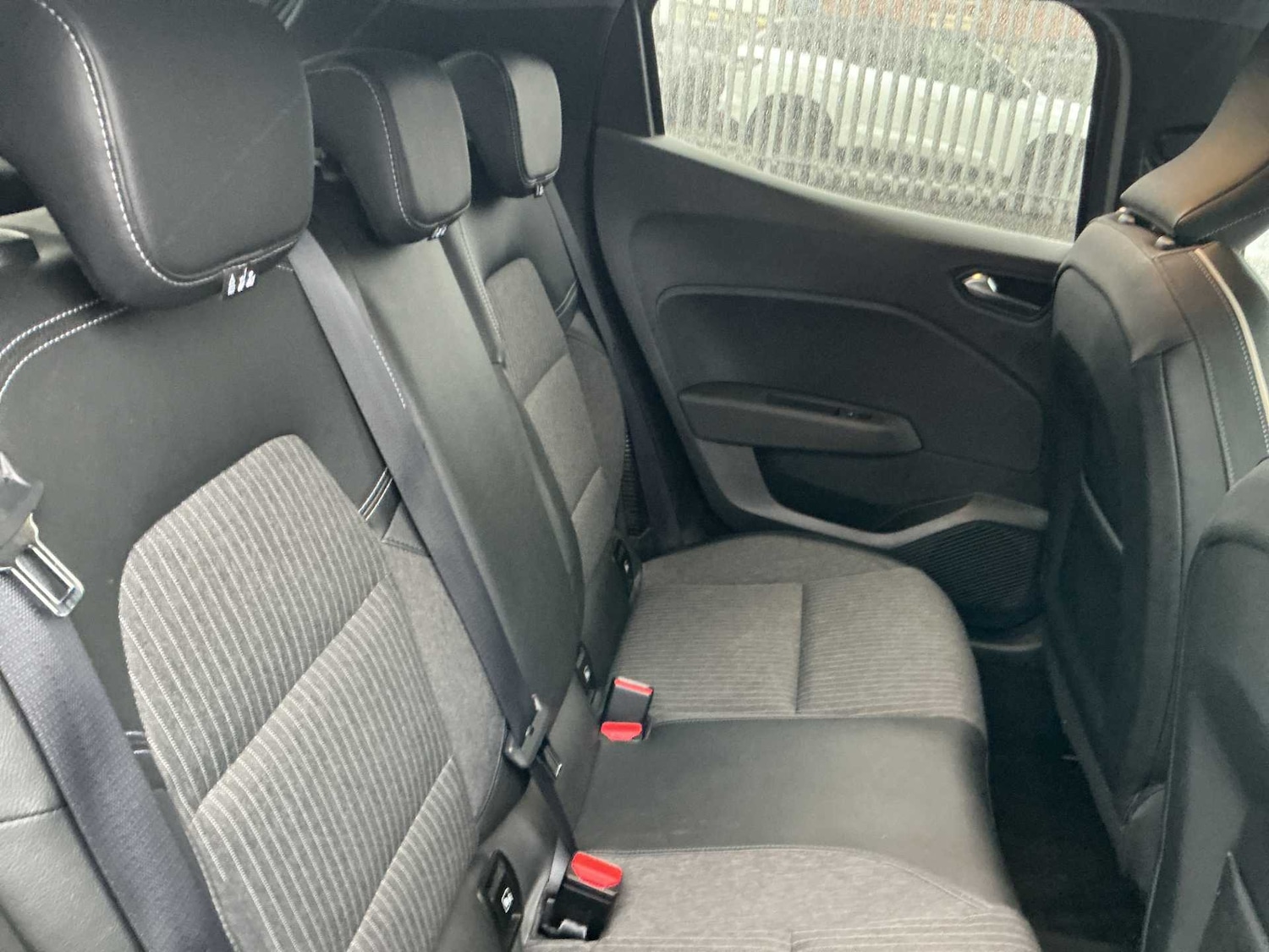 Used Renault Clio 2023 for sale - 77888678: Photo 15