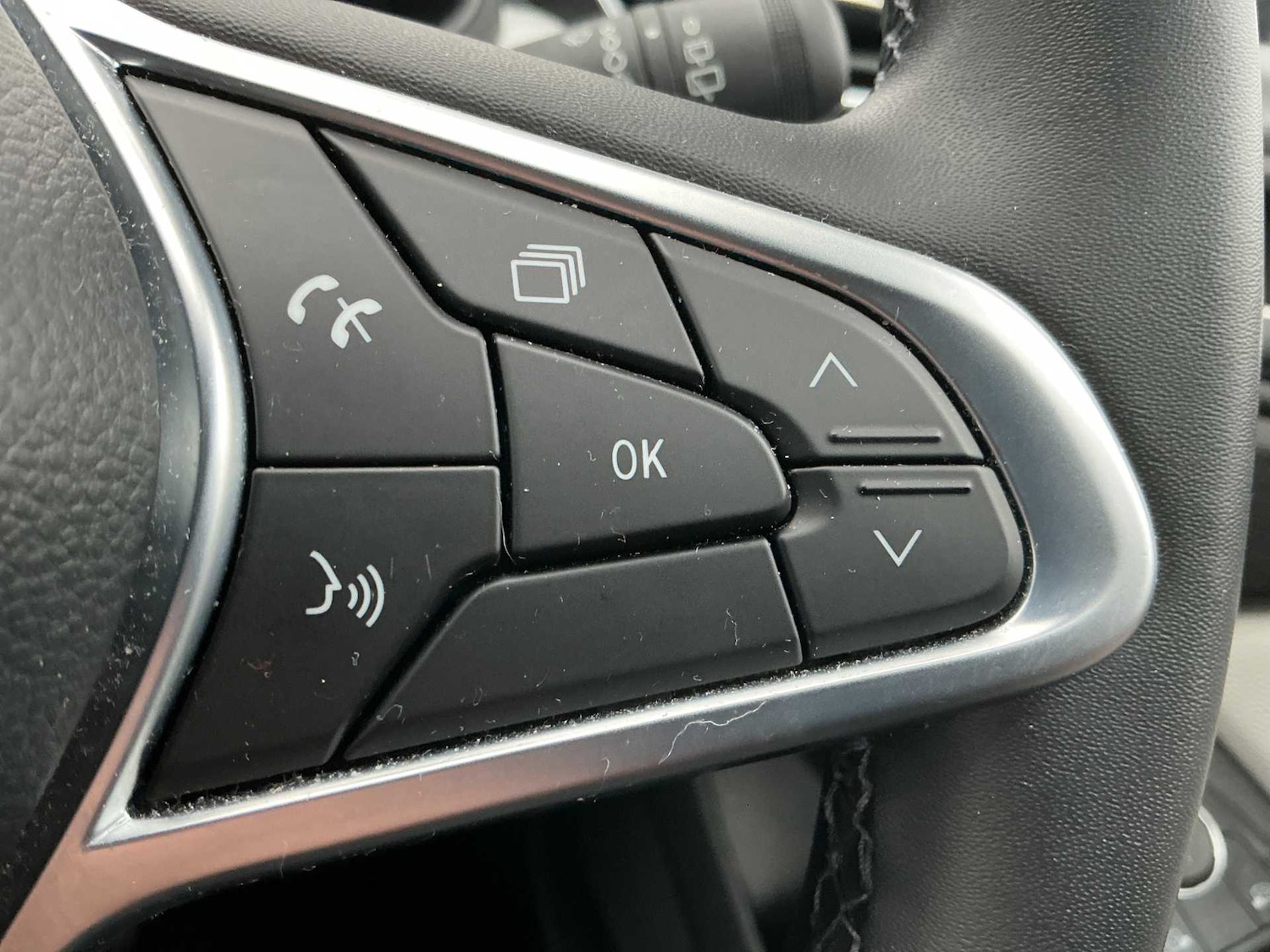 Used Renault Clio 2023 for sale - 77888678: Photo 23