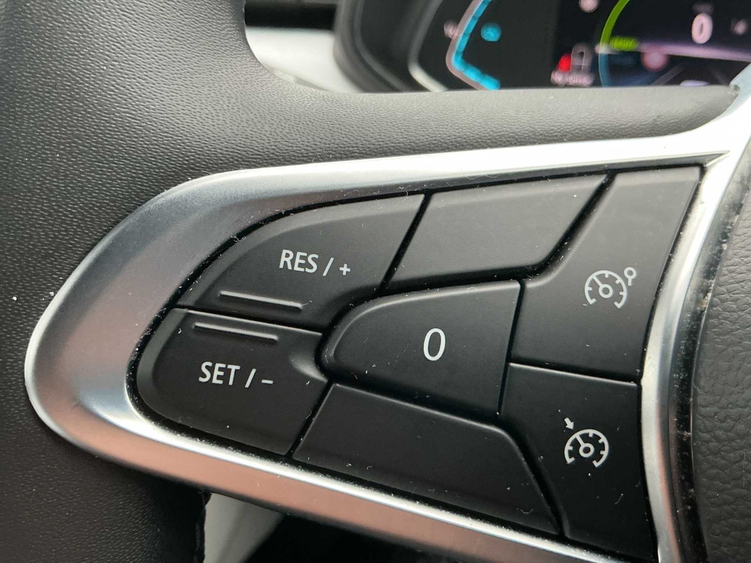 Used Renault Clio 2023 for sale - 77888678: Photo 24