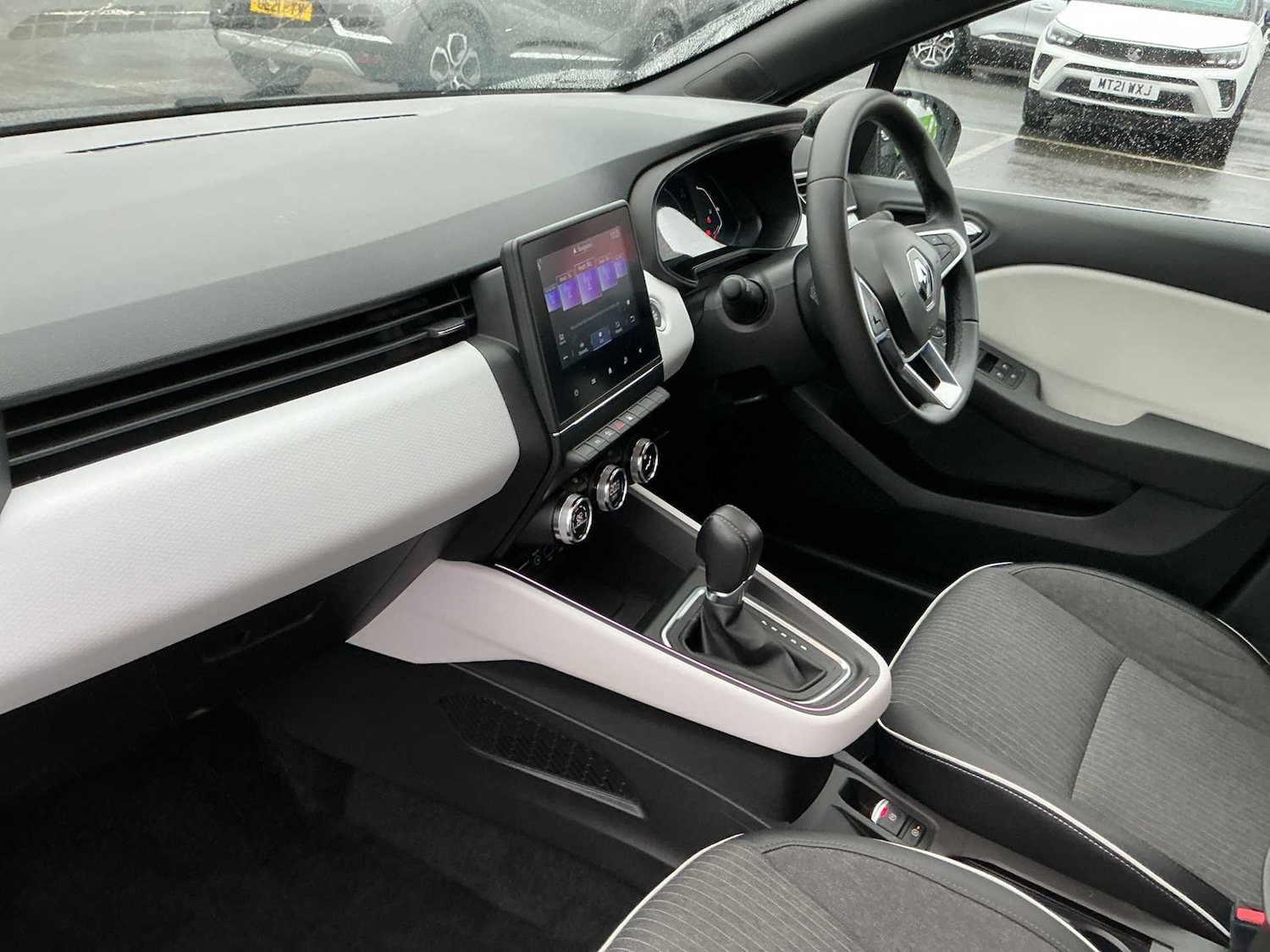 Used Renault Clio 2023 for sale - 77888678: Photo 7