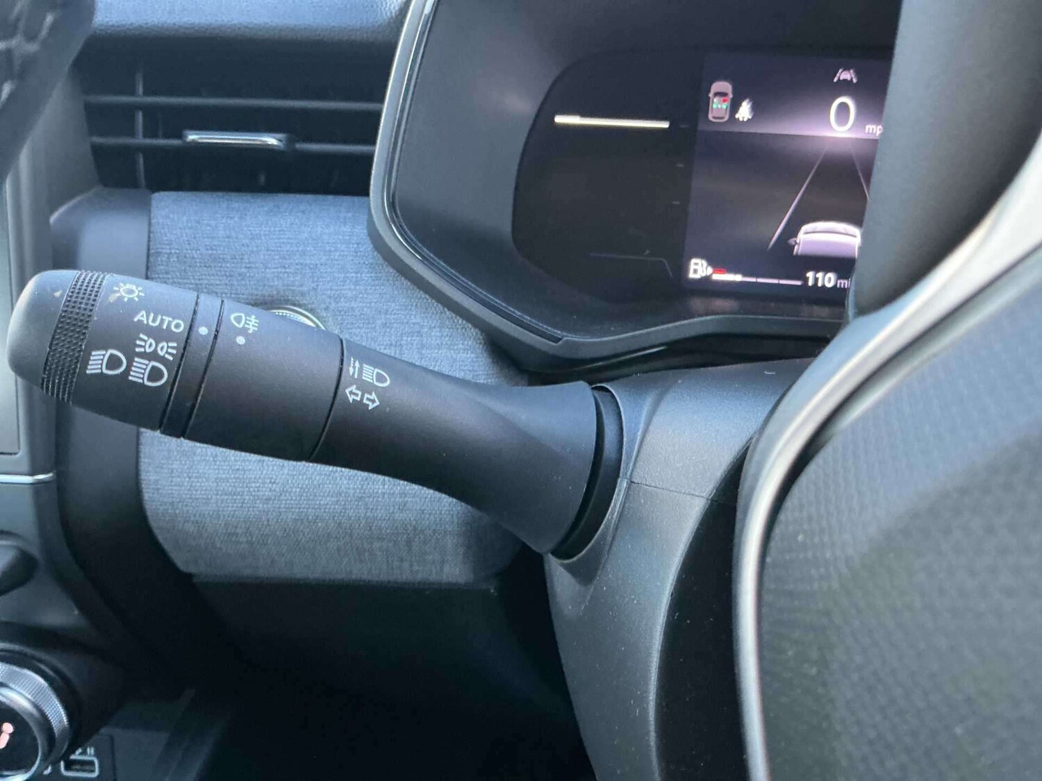 Used Renault Clio 2025 for sale - 77488782: Photo 25