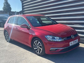 Used Volkswagen Golf 2019 for sale - 78106800: Photo