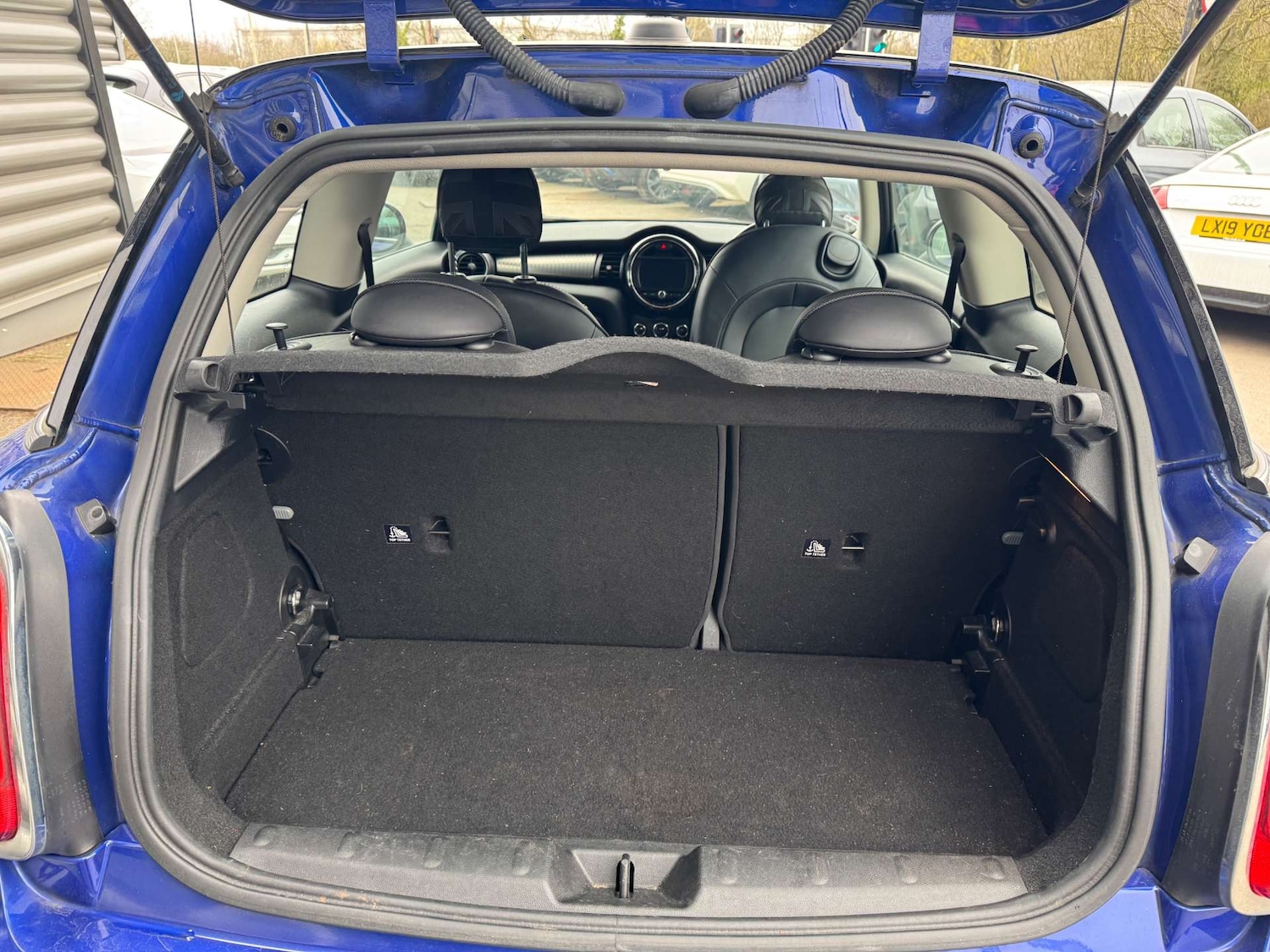 Used MINI Hatch 2019 for sale - 77778181: Photo 9