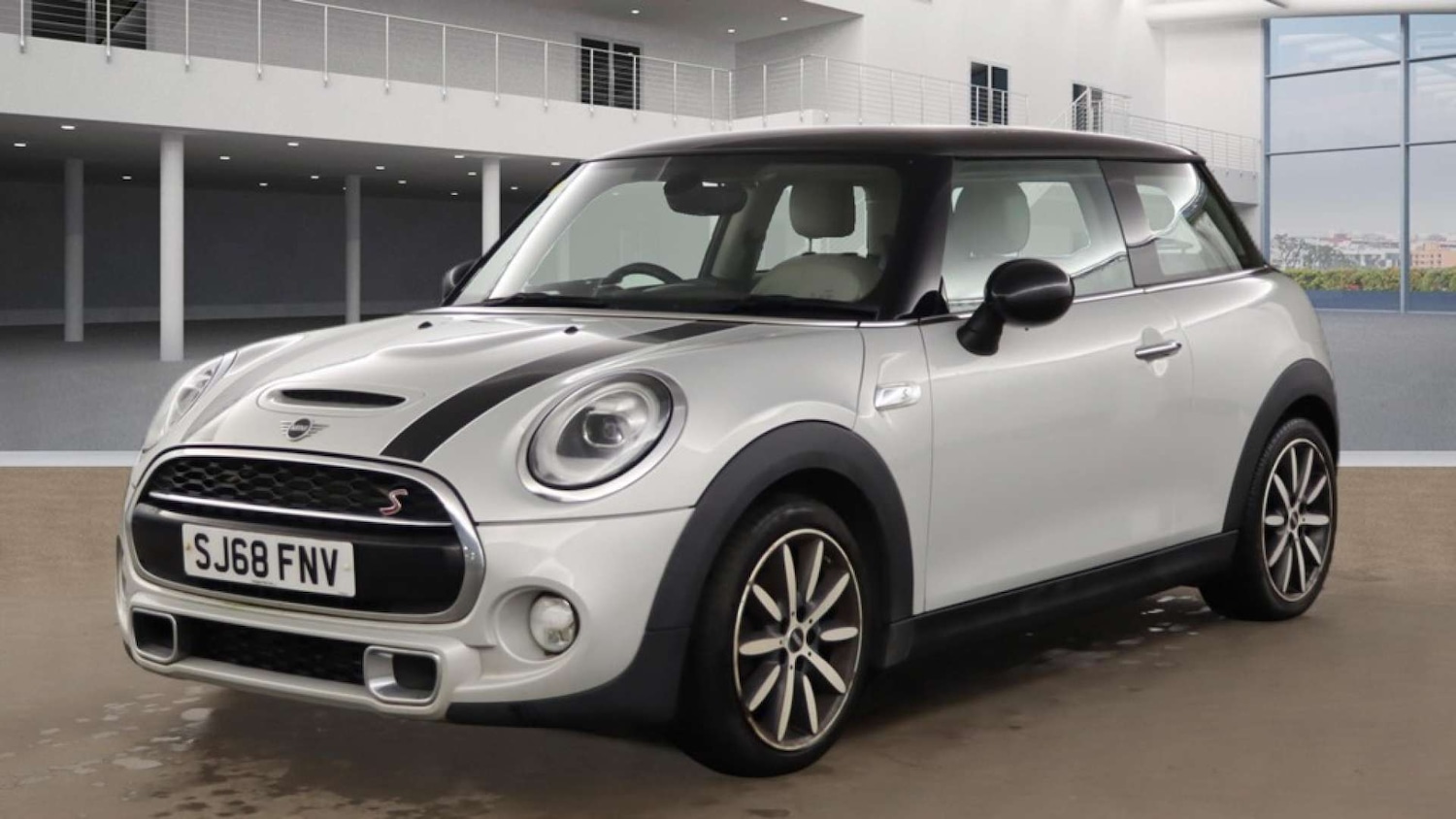 Used MINI Hatch 2018 for sale - 77172465: Photo 2