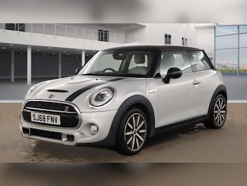 Used MINI Hatch 2018 for sale - 77172465: Photo