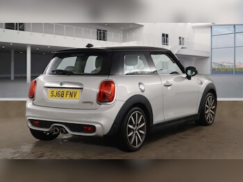 Used MINI Hatch 2018 for sale - 77172465: Photo