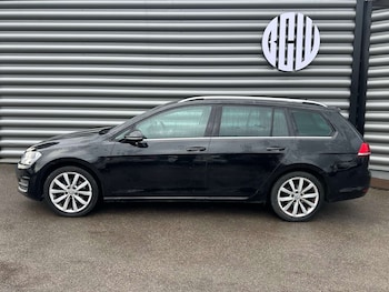 Used Volkswagen Golf 2015 for sale - 77318486: Photo