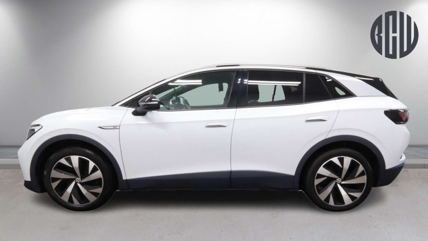 Used Volkswagen ID.4 2021 for sale - 77897114: Photo 2