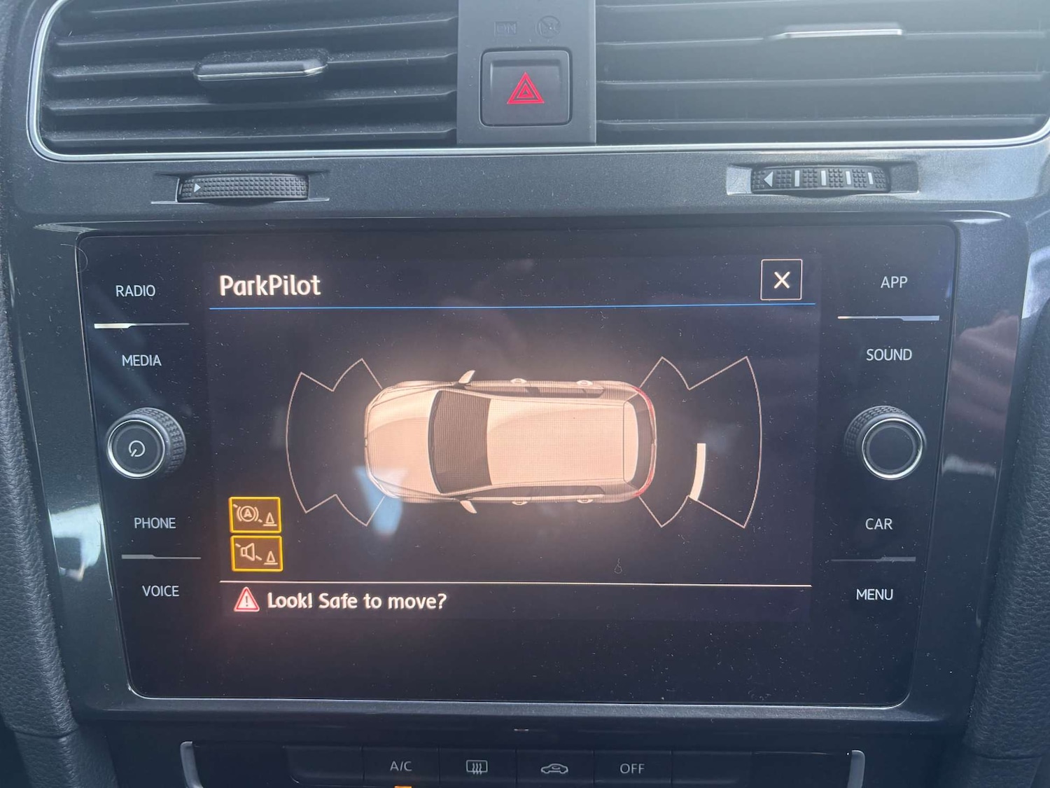 Used Volkswagen Golf 2018 for sale - 76709170: Photo 29