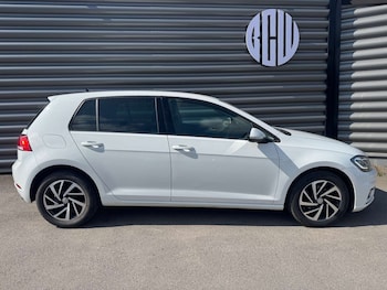 Used Volkswagen Golf 2019 for sale - 78640801: Photo