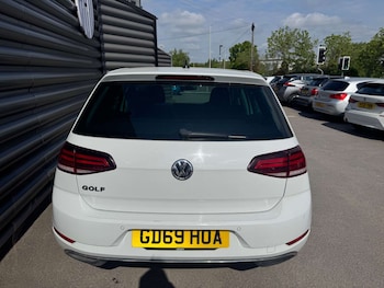 Used Volkswagen Golf 2019 for sale - 78640801: Photo