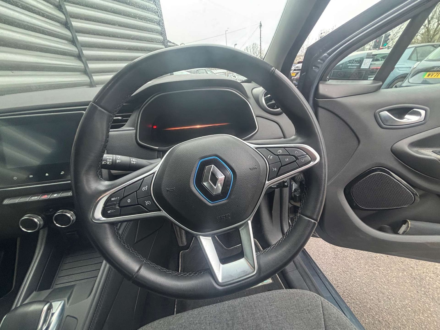 Used Renault Zoe 2020 for sale - 77643244: Photo 41