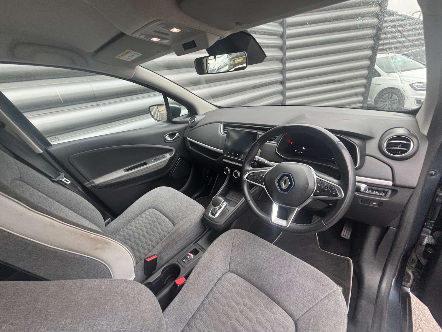 Used Renault Zoe 2020 for sale - 77643244: Photo 42