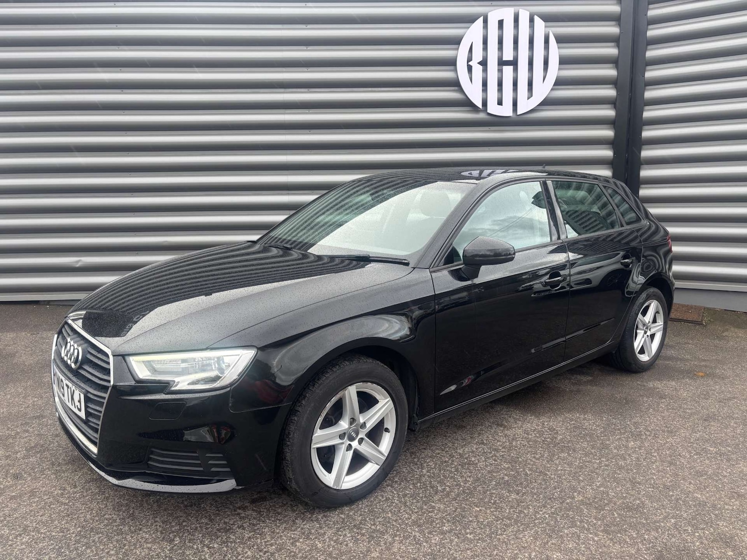 Used Audi A3 2019 for sale - 76107548: Photo 2