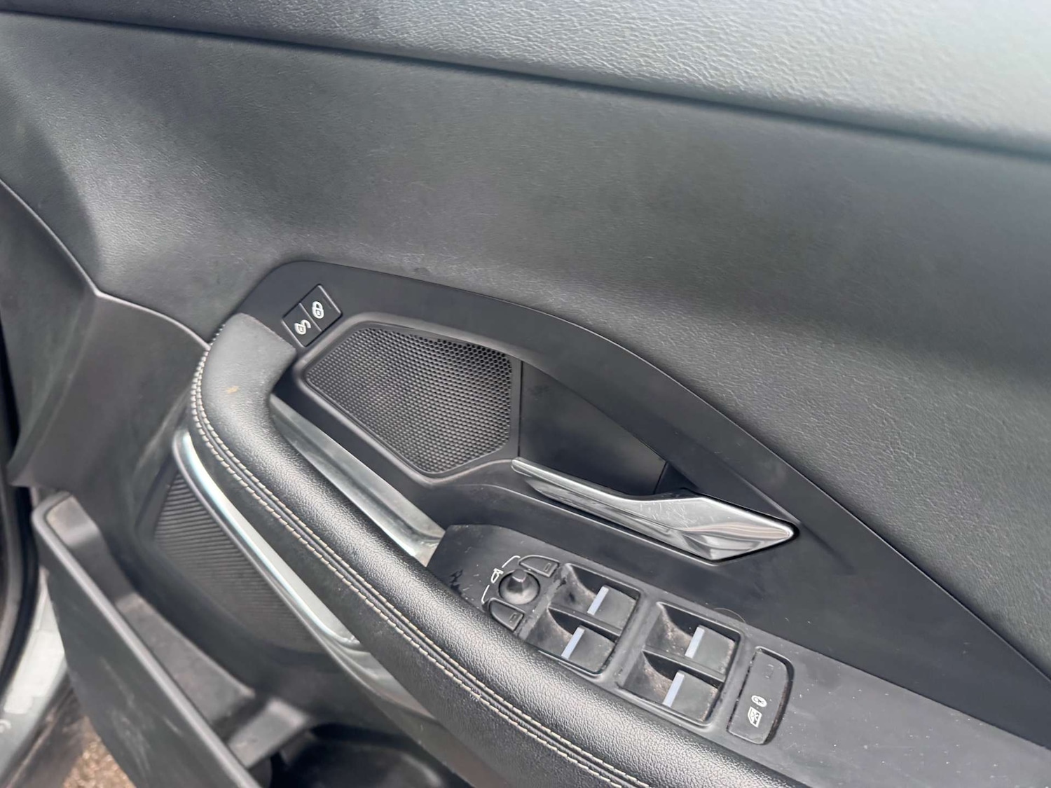 Used Jaguar E-Pace 2019 for sale - 77704059: Photo 18