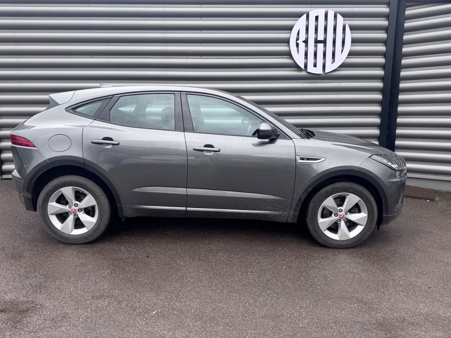 Used Jaguar E-Pace 2019 for sale - 77704059: Photo 2