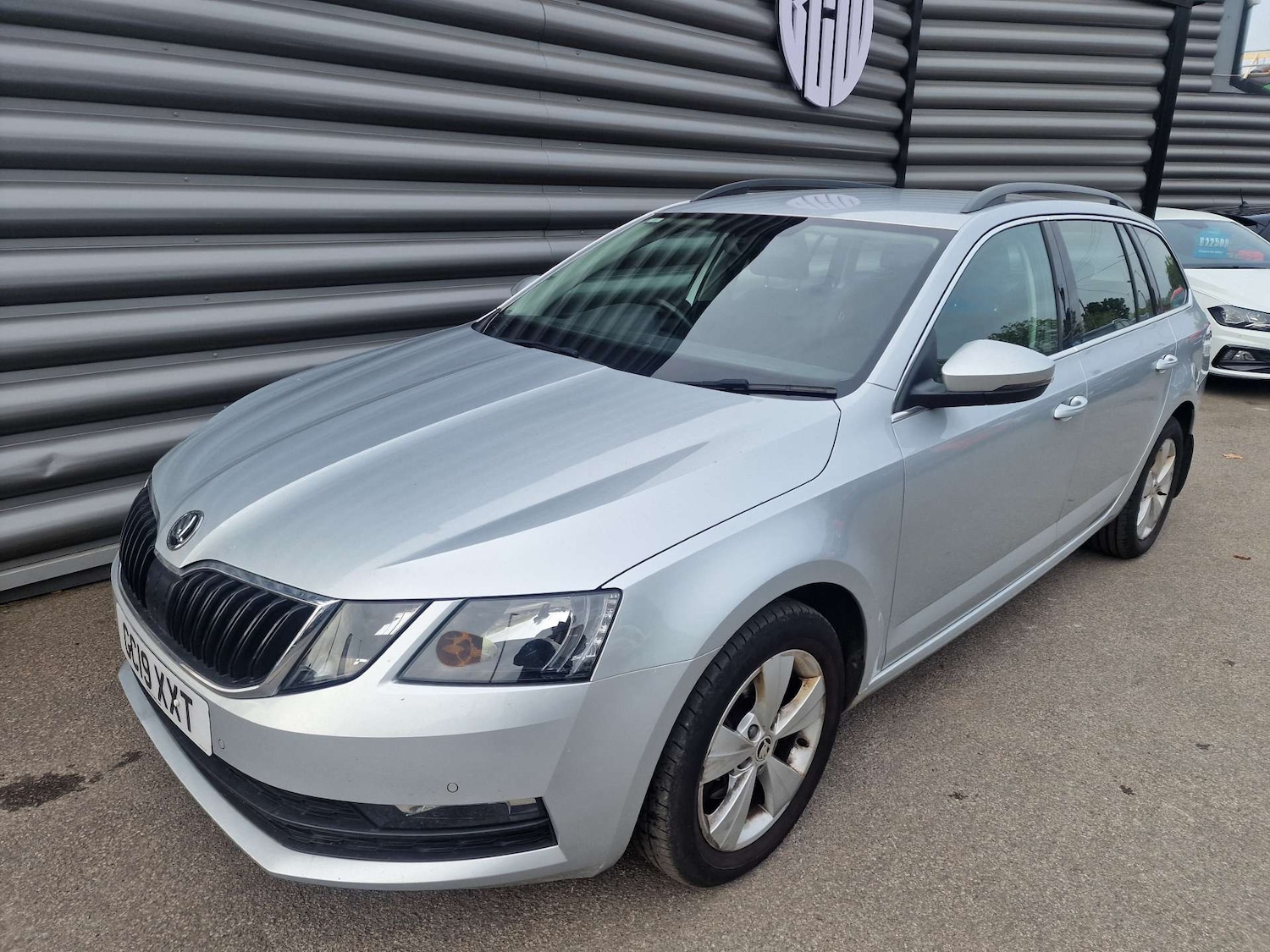 Used Skoda Octavia 2019 for sale - 76143232: Photo 2