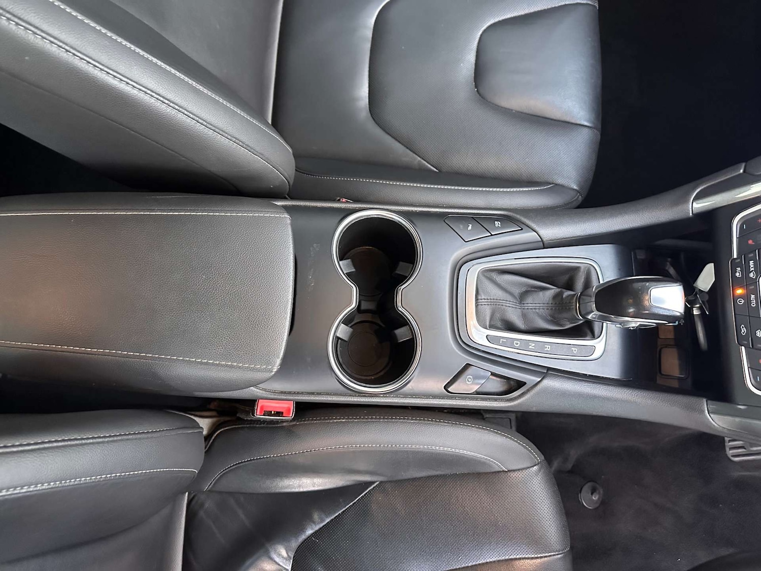 Used Ford Mondeo 2019 for sale - 76379910: Photo 34