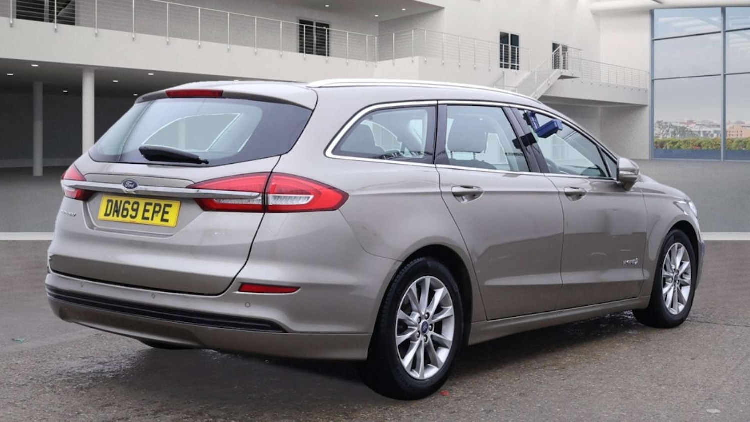 Used Ford Mondeo 2019 for sale - 76379910: Photo 4