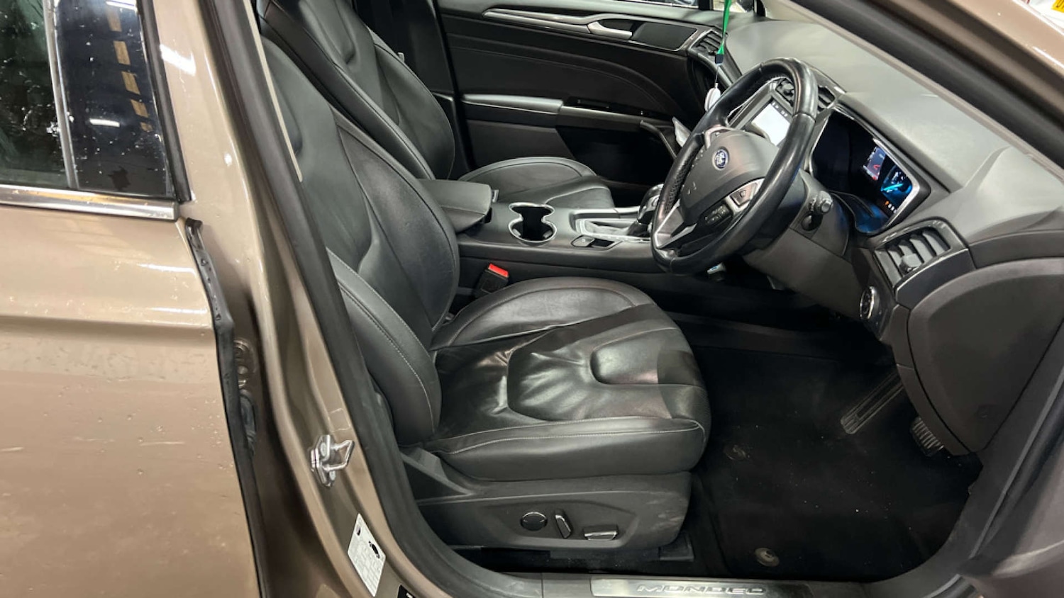 Used Ford Mondeo 2019 for sale - 76379910: Photo 9