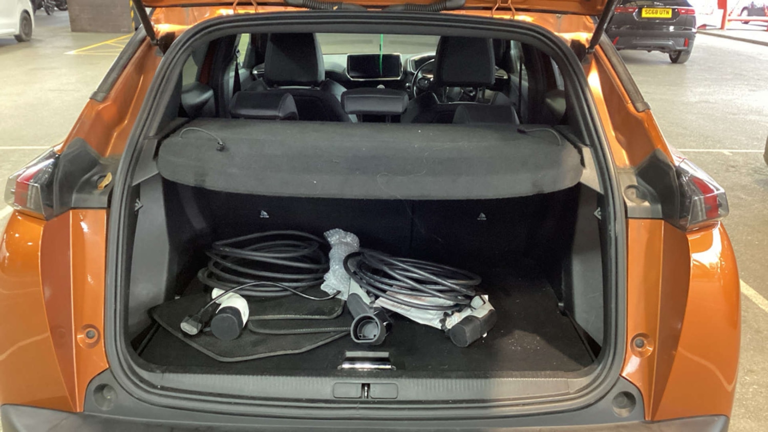 Used Peugeot 2008 2020 for sale - 76630382: Photo 5