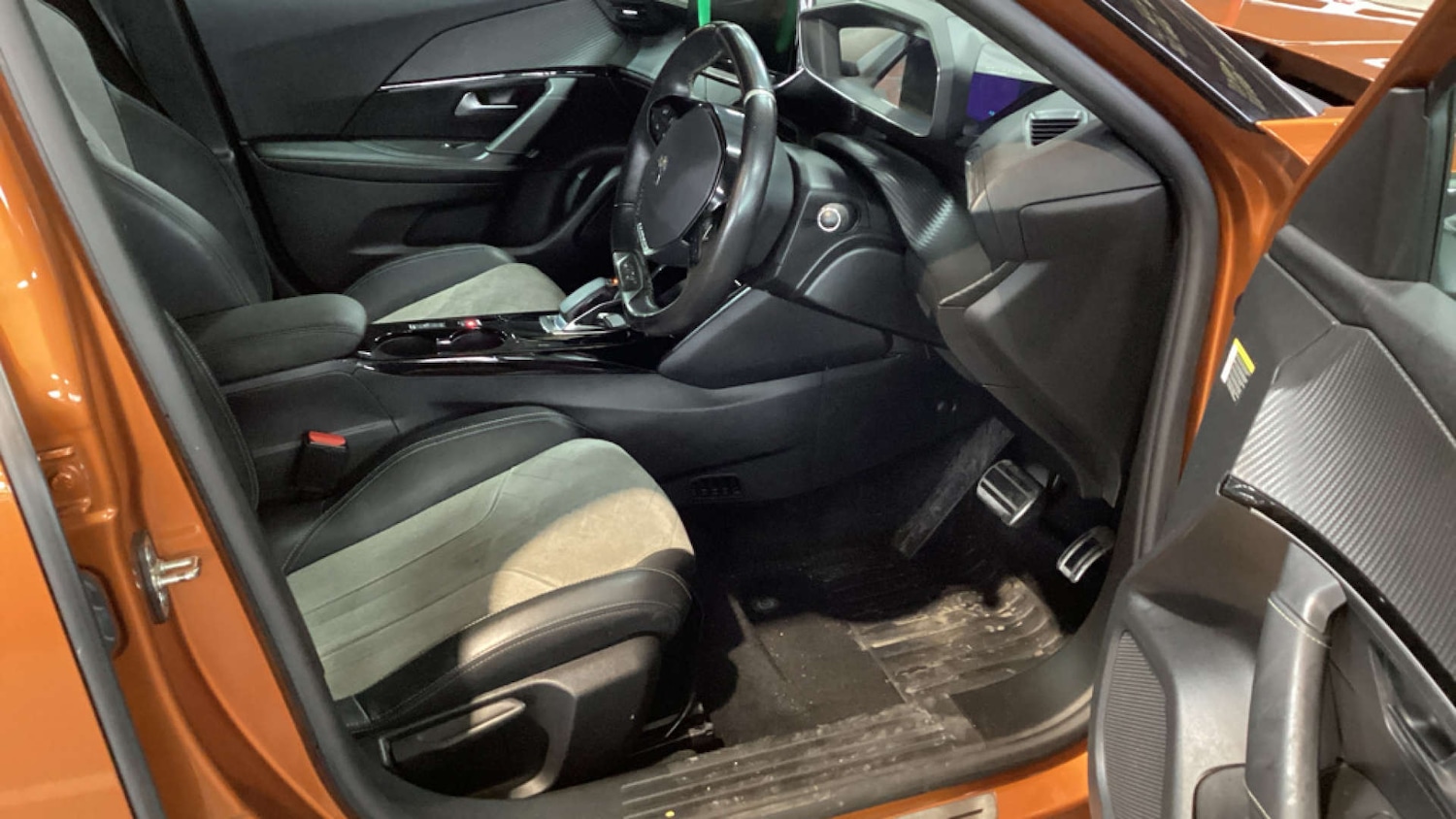 Used Peugeot 2008 2020 for sale - 76630382: Photo 7