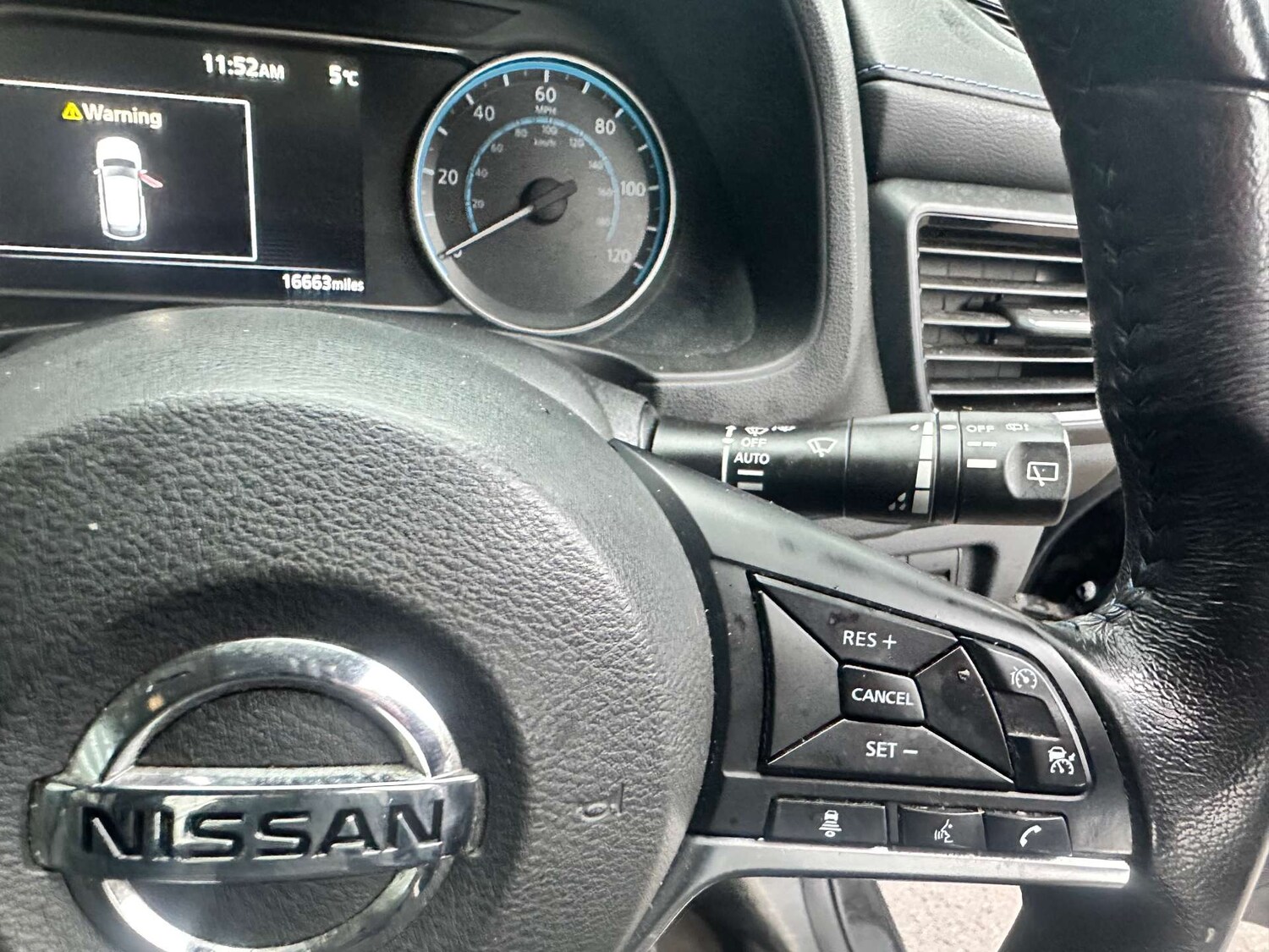 Used Nissan Leaf 2020 for sale - 77201545: Photo 23