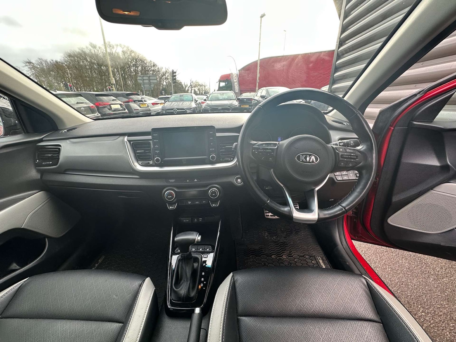 Used Kia Stonic 2019 for sale - 77632205: Photo 12