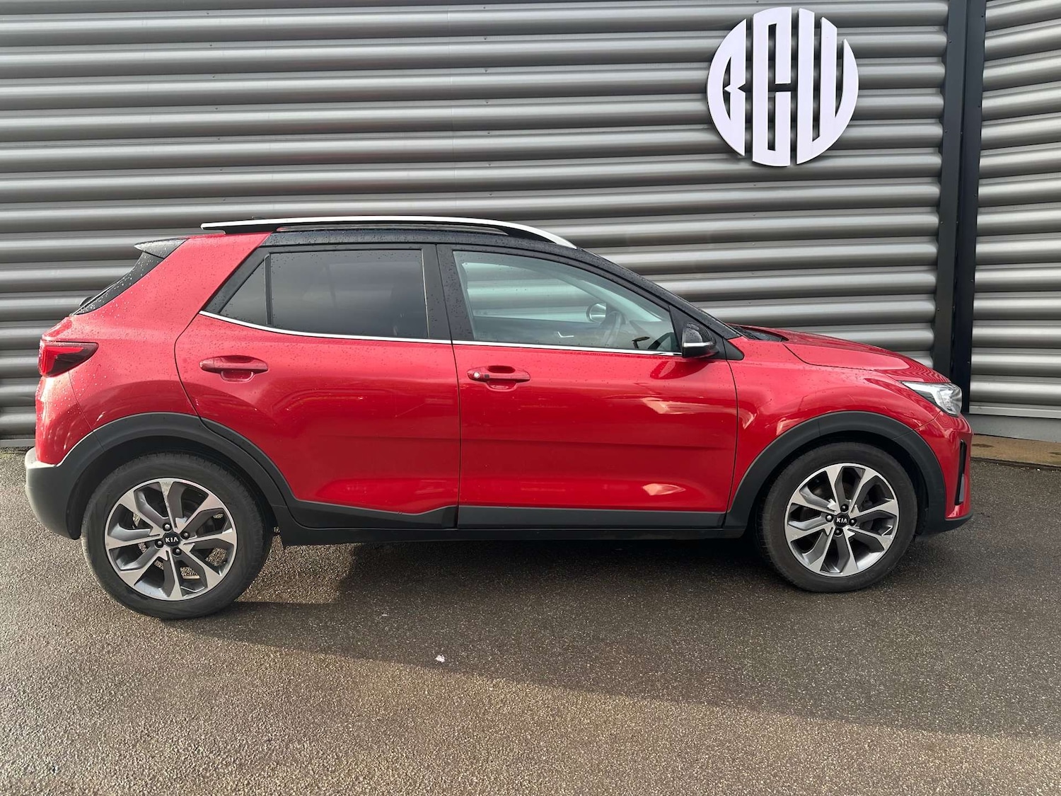 Used Kia Stonic 2019 for sale - 77632205: Photo 2