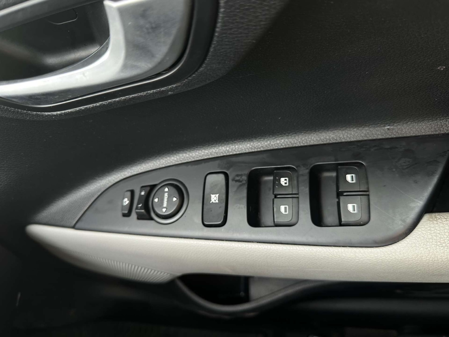 Used Kia Stonic 2019 for sale - 77632205: Photo 20