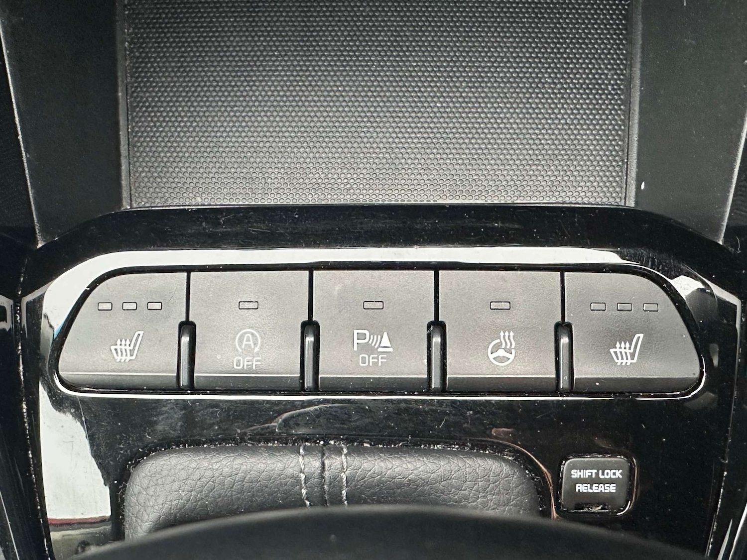 Used Kia Stonic 2019 for sale - 77632205: Photo 25