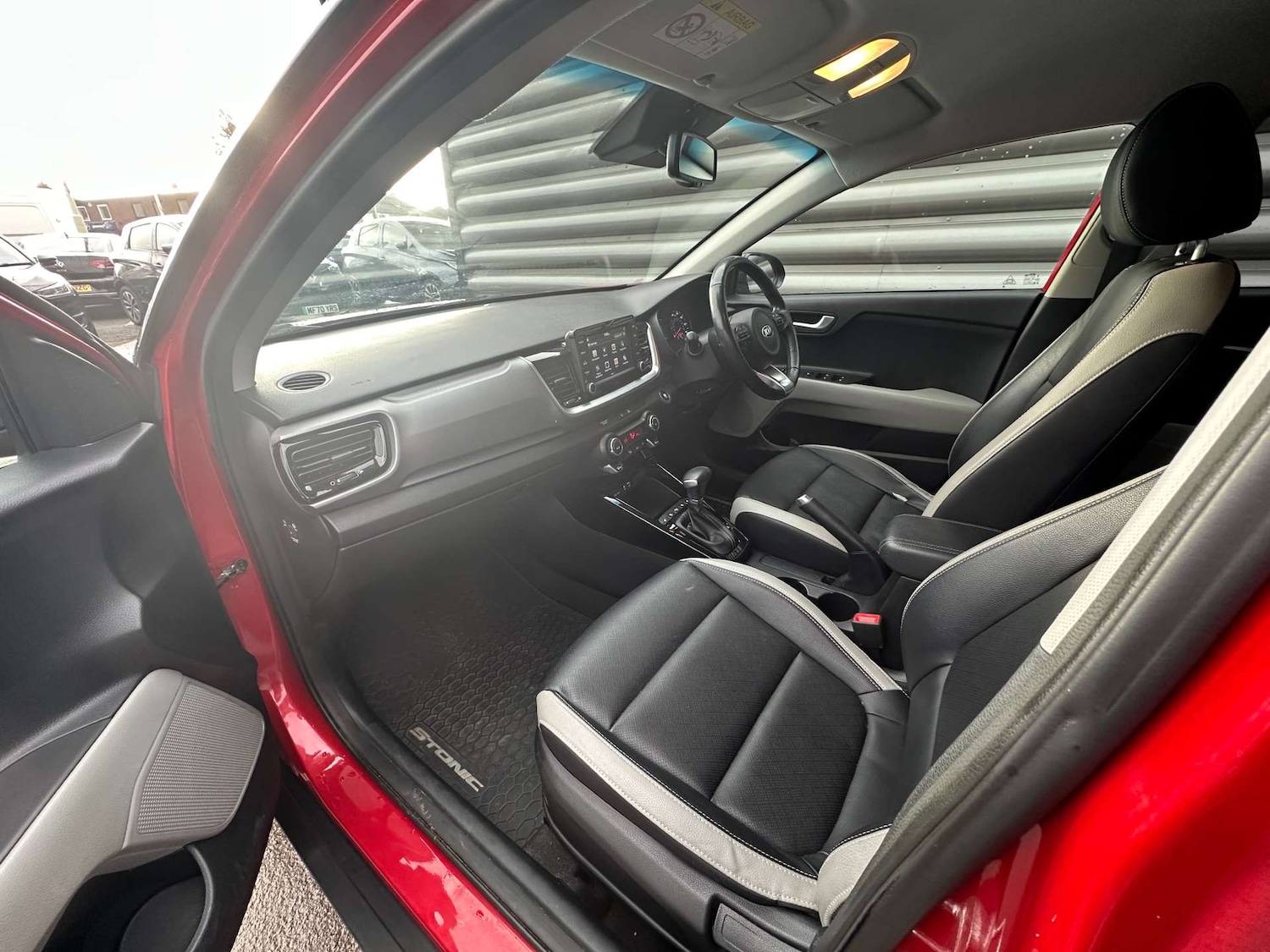 Used Kia Stonic 2019 for sale - 77632205: Photo 27