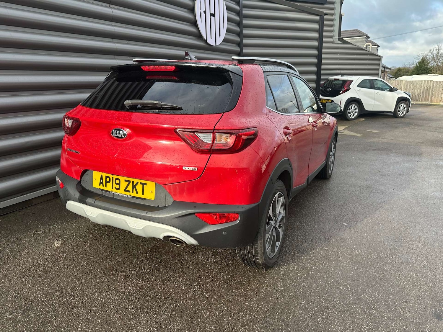 Used Kia Stonic 2019 for sale - 77632205: Photo 3