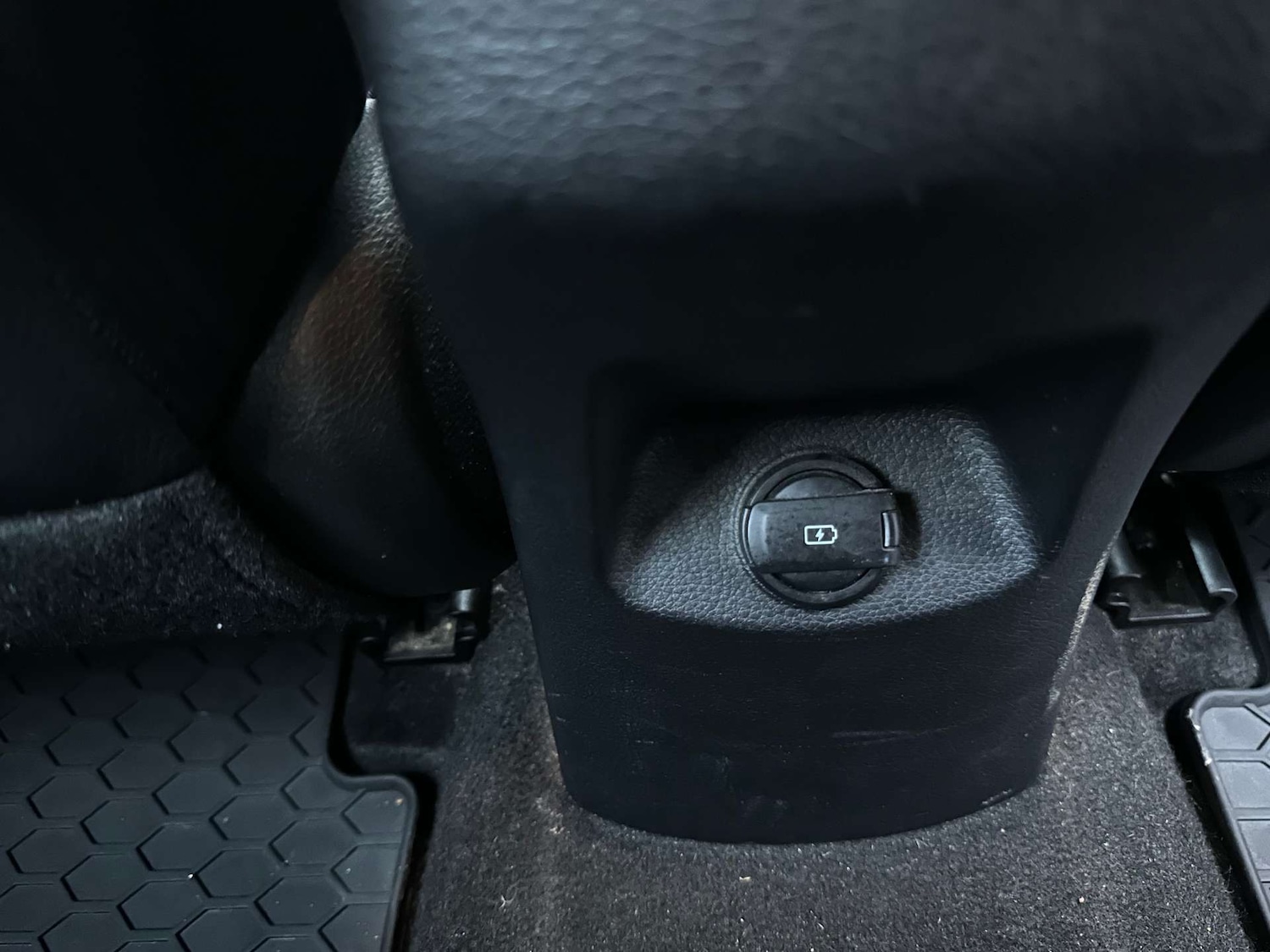 Used Kia Stonic 2019 for sale - 77632205: Photo 36