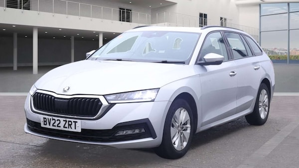 Used Skoda Octavia 2022 for sale - 76243990: Photo 2