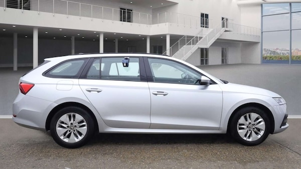 Used Skoda Octavia 2022 for sale - 76243990: Photo 5