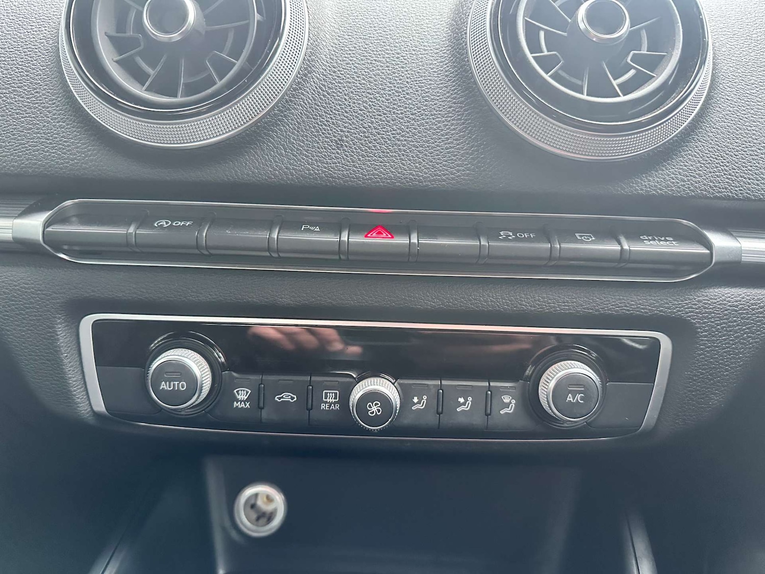 Used Audi A3 2017 for sale - 77161975: Photo 27