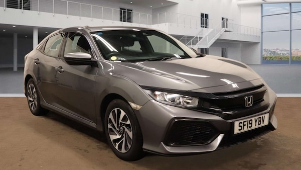 Used Honda Civic 2019 for sale - 76132429: Photo 1