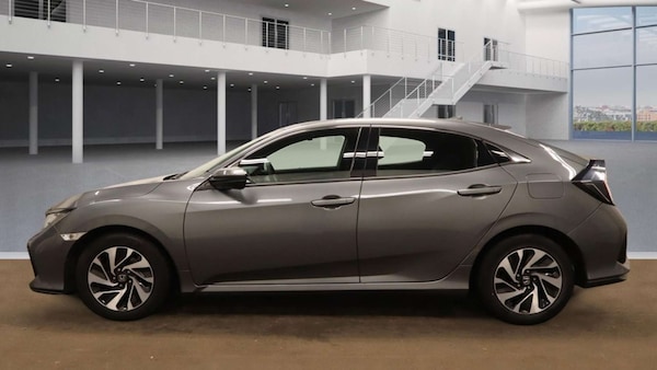 Used Honda Civic 2019 for sale - 76132429: Photo 6