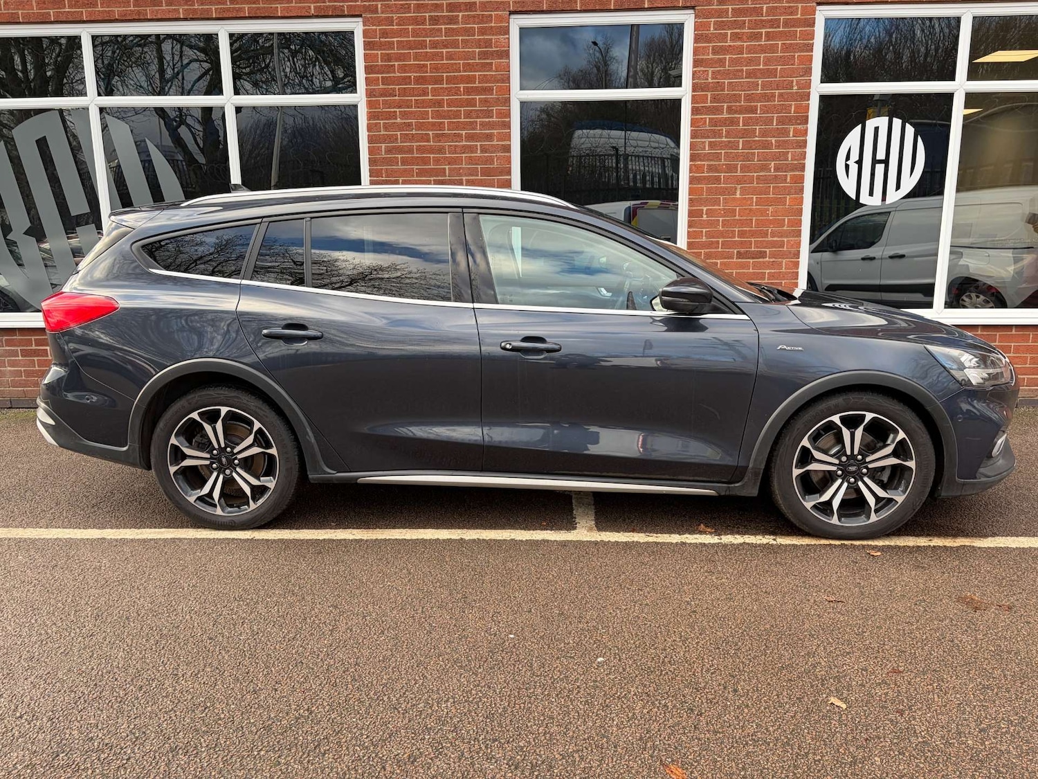 Used Ford Focus 2020 for sale - 77277614: Photo 2