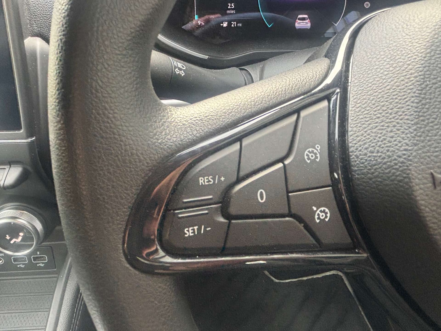 Used Renault Zoe 2020 for sale - 75791851: Photo 37