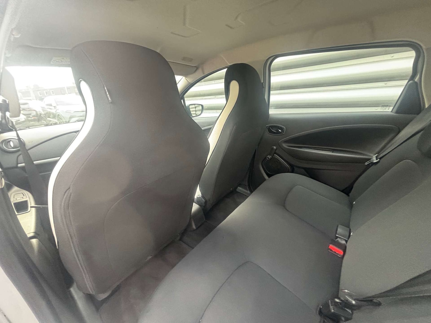 Used Renault Zoe 2020 for sale - 75791851: Photo 42