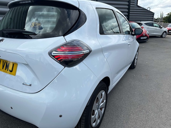 Used Renault Zoe 2020 for sale - 75791851: Photo 6