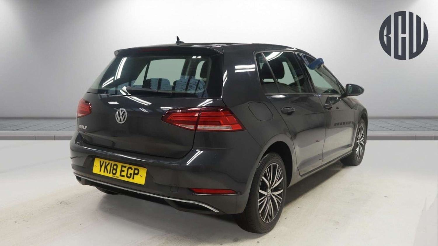 Used Volkswagen Golf 2018 for sale - 76630397: Photo 4