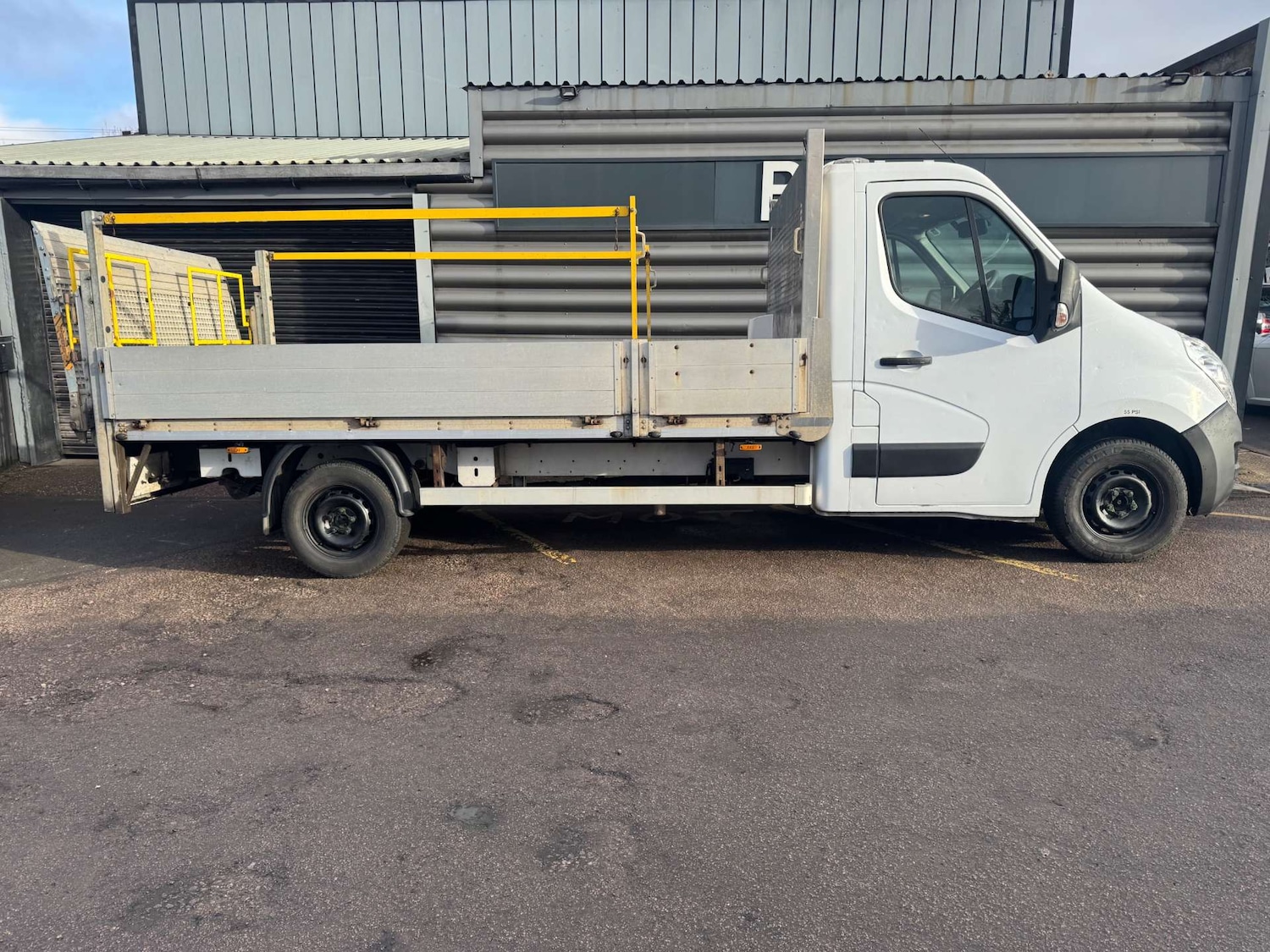 Used Vauxhall Movano 2018 for sale - 77240436: Photo 2