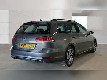 Used Volkswagen Golf 2019 for sale - 78640858: Photo