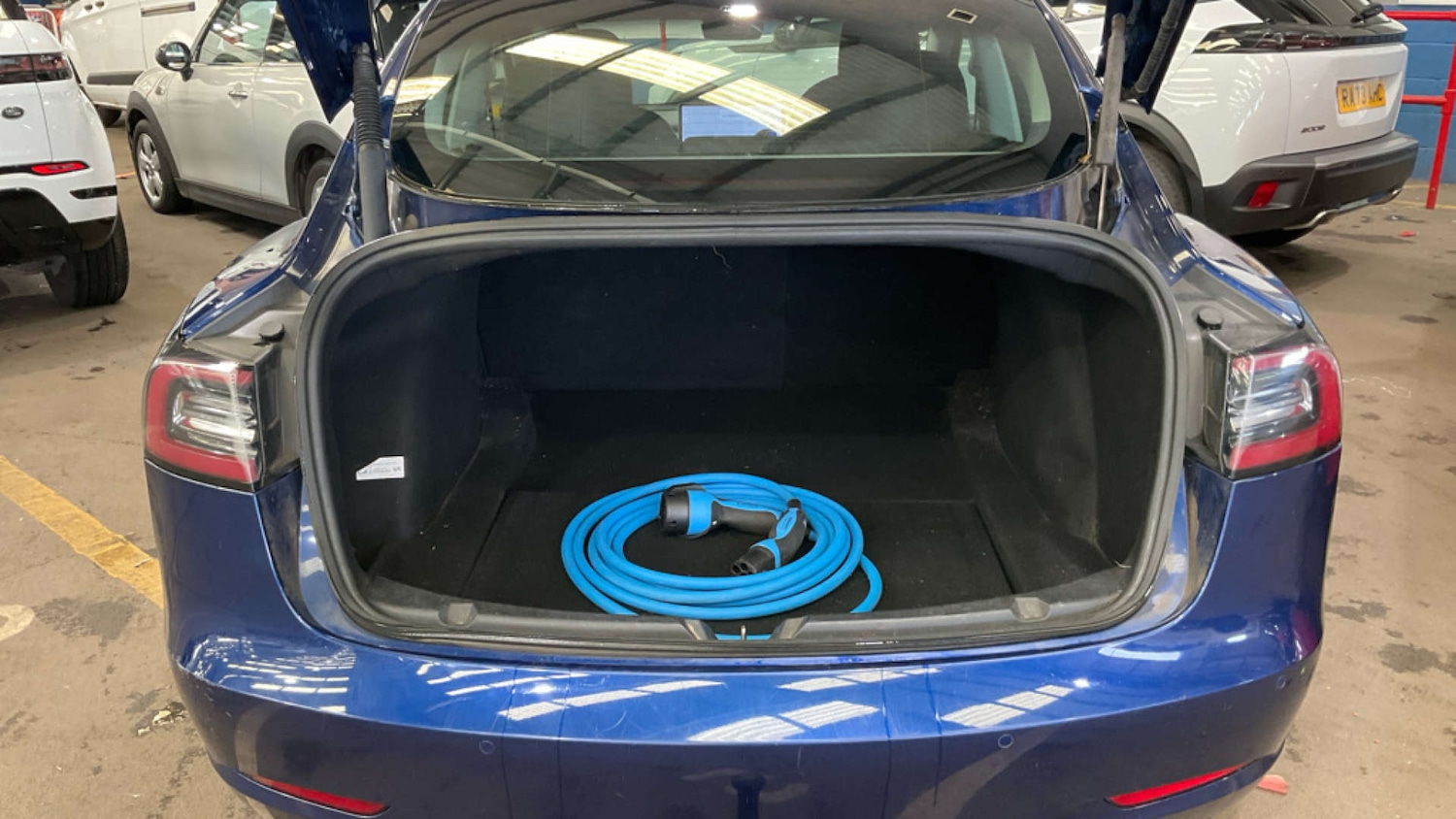 Used Tesla Model 3 2020 for sale - 78112457: Photo 11